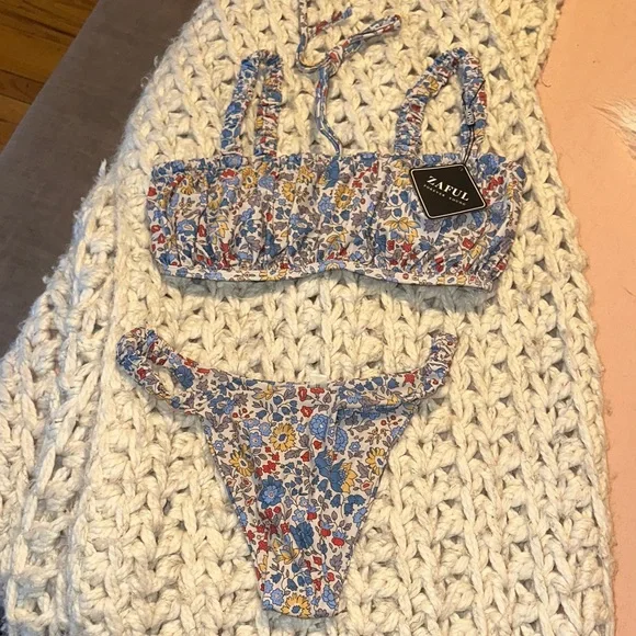 Zaful Multicolor Floral Bikini Set - Blue, Yellow, Red & Cream - Picture 7 of 7